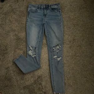 Light wash super stretch jeans